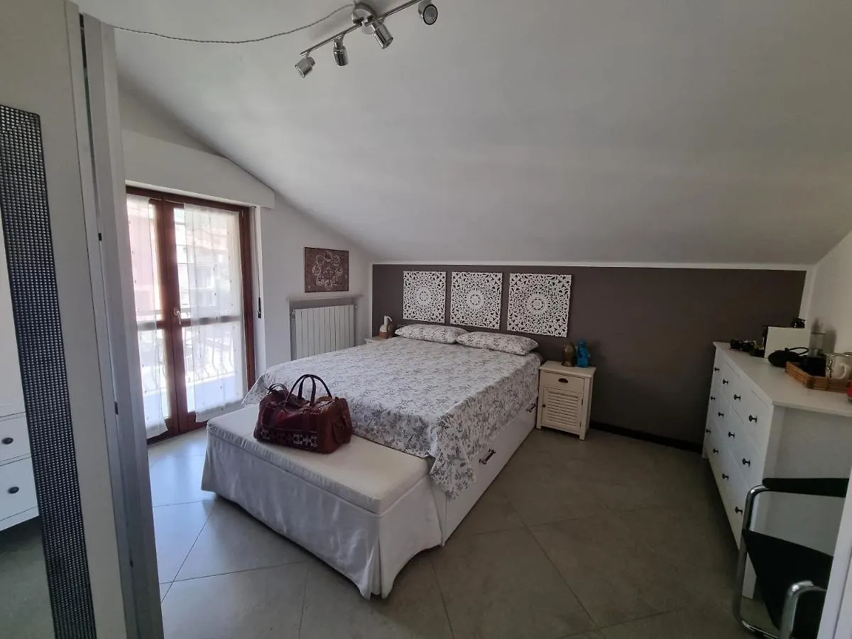 Guest house -Le Carillon- Jacuzzi Suite Prive Close To Bergamo Sorisole